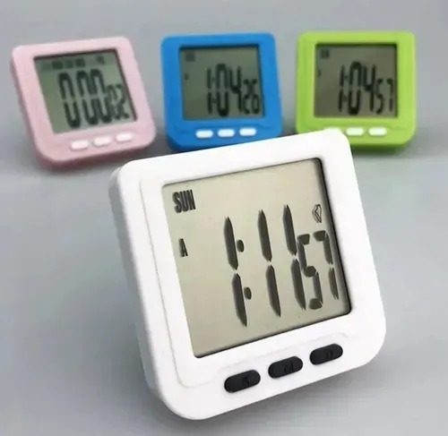 Reloj Despertador Pequeño Sin Tictac Kadio Kd-1826a-c X Unidad